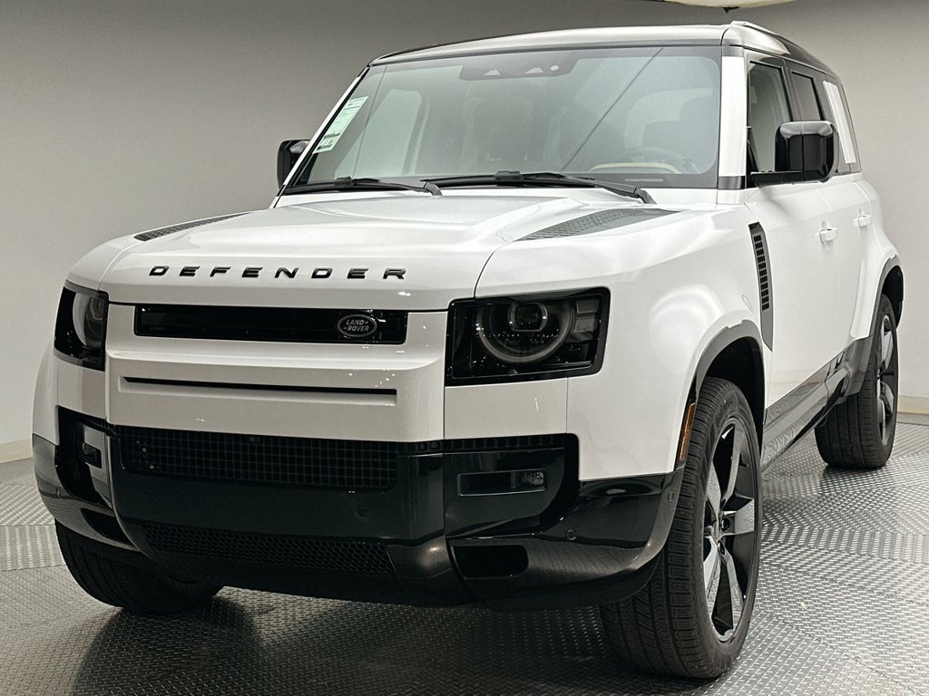 New 2026 Fuji White Land Rover X-Dynamic SE image 1