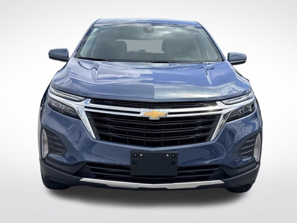 Used 2024 Lakeshore Blue Metallic Chevrolet LT image 9