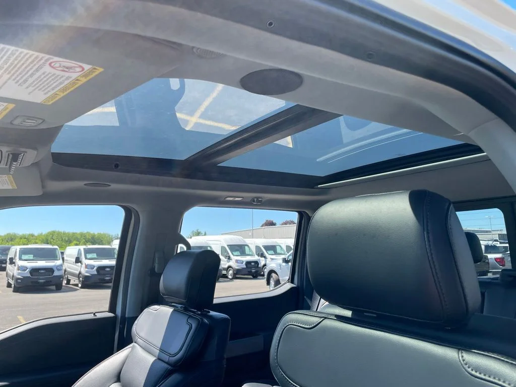 New 2026 Star White Metallic Tri-Coat Ford F-350® Lariat® image 31