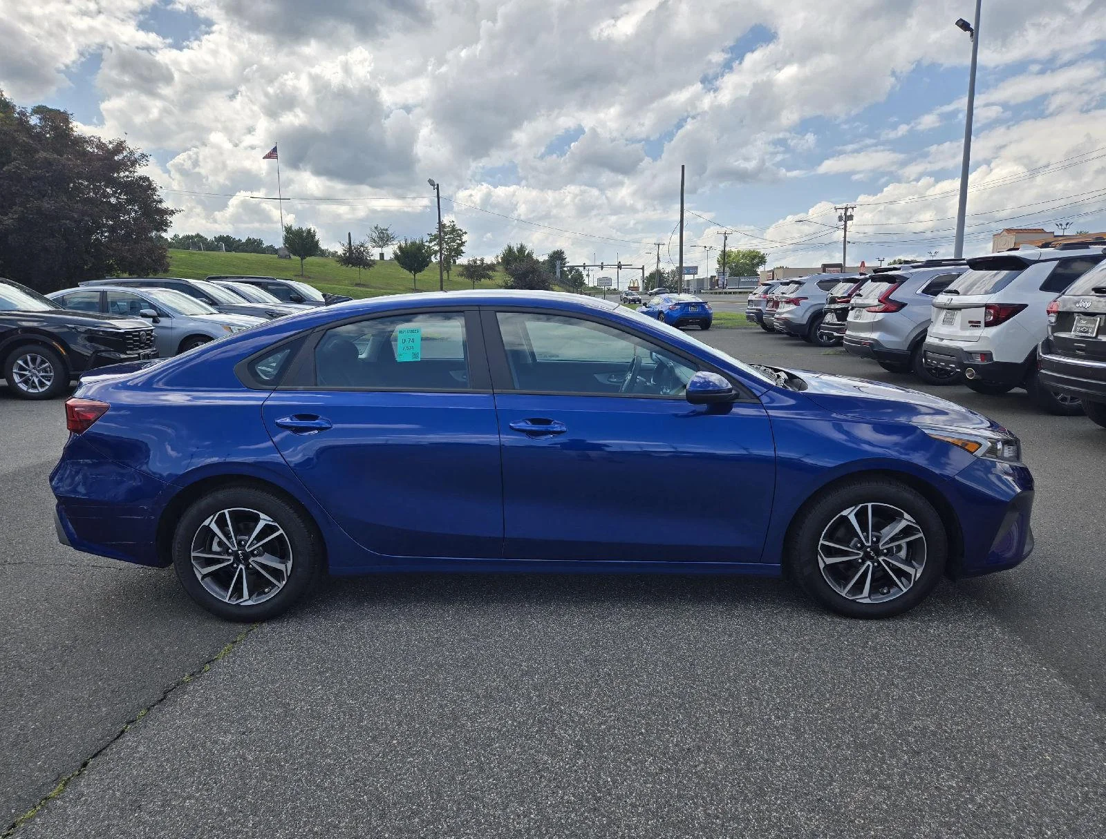 Used 2024 Deep Sea Blue Kia LXS image 5
