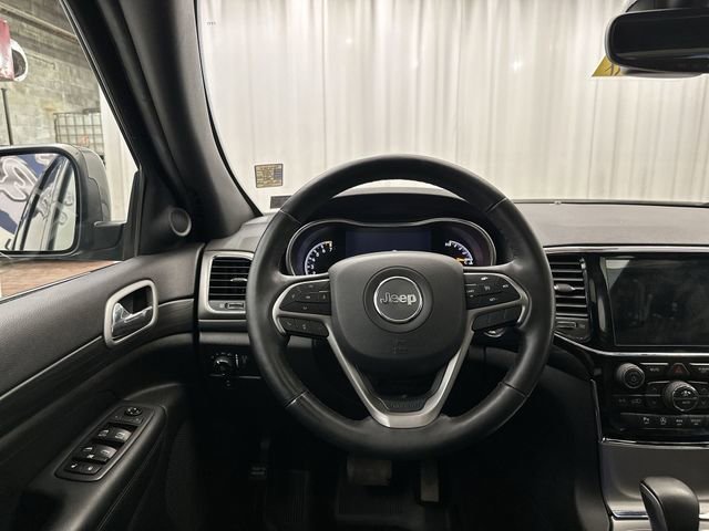 Used 2019 Gray Jeep Altitude image 14