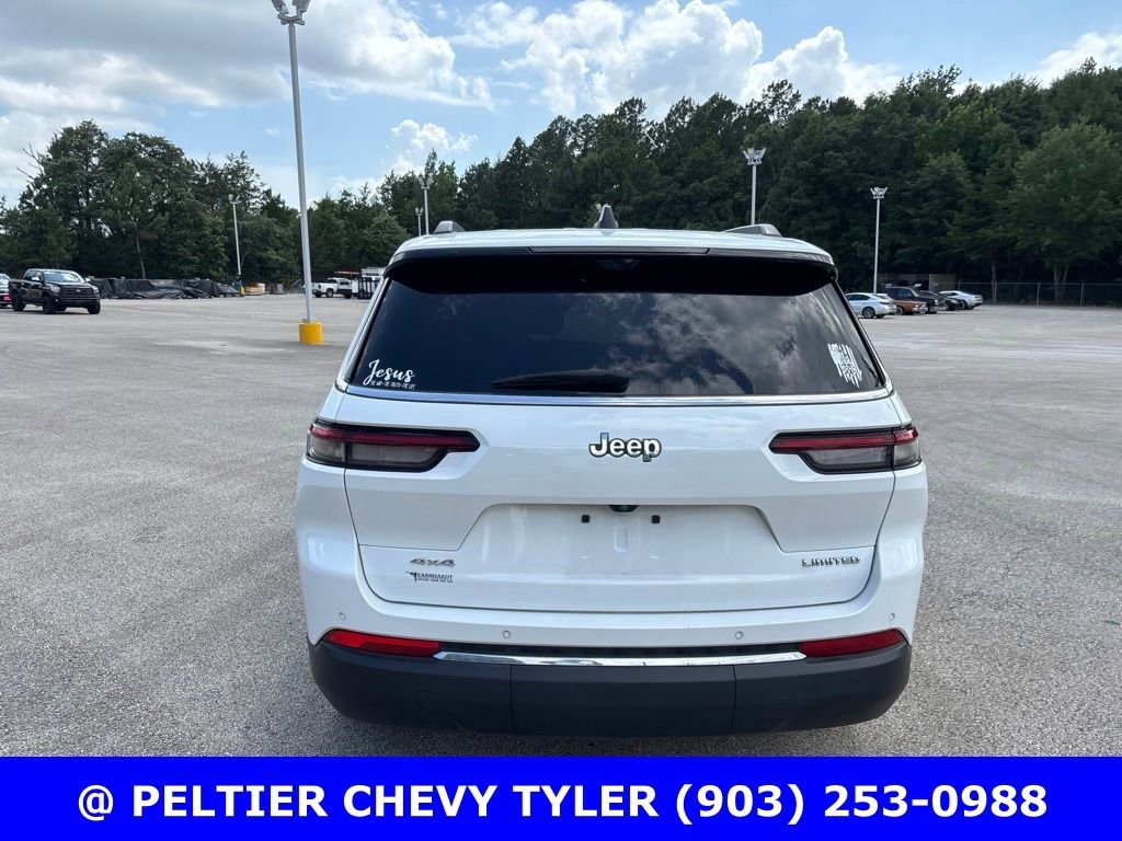 Used 2023  Jeep Limited image 6