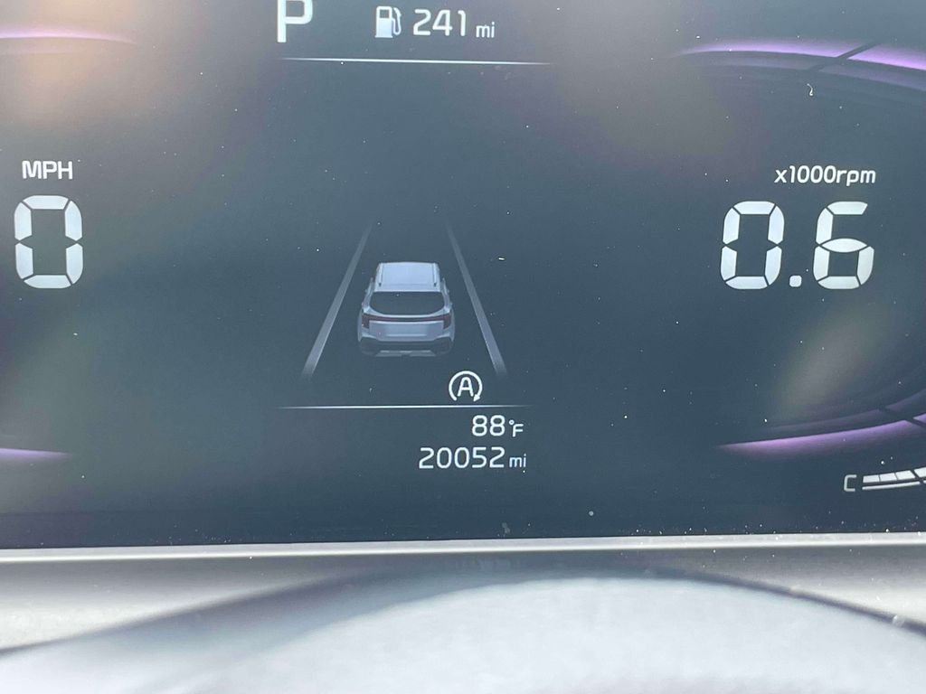 Used 2024 White Kia LX image 25