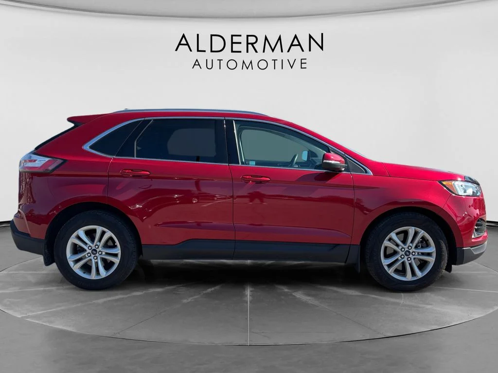 Used 2020 Red Ford SEL image 6