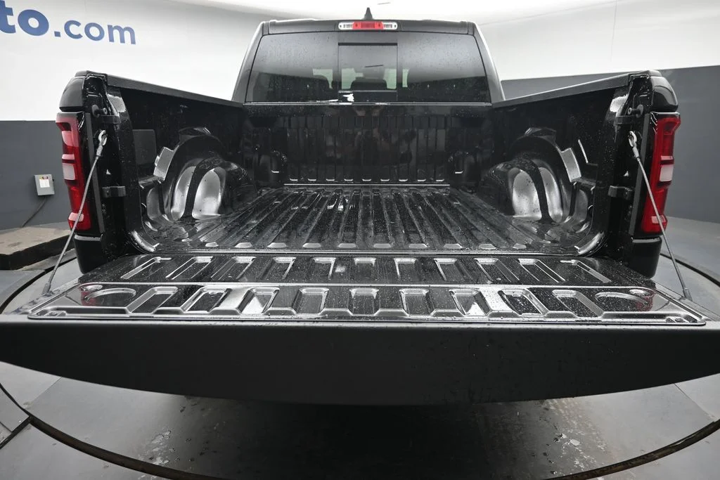 New 2027 Black Ram Big Horn/Lone Star image 12