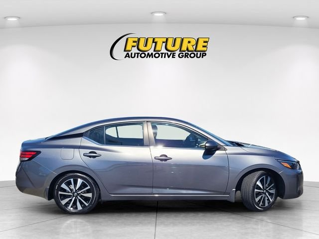 Used 2025 Gray Nissan SV image 3