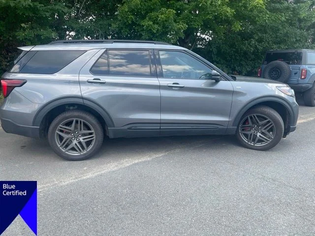 Used 2025 Gray Ford ST-Line image 7