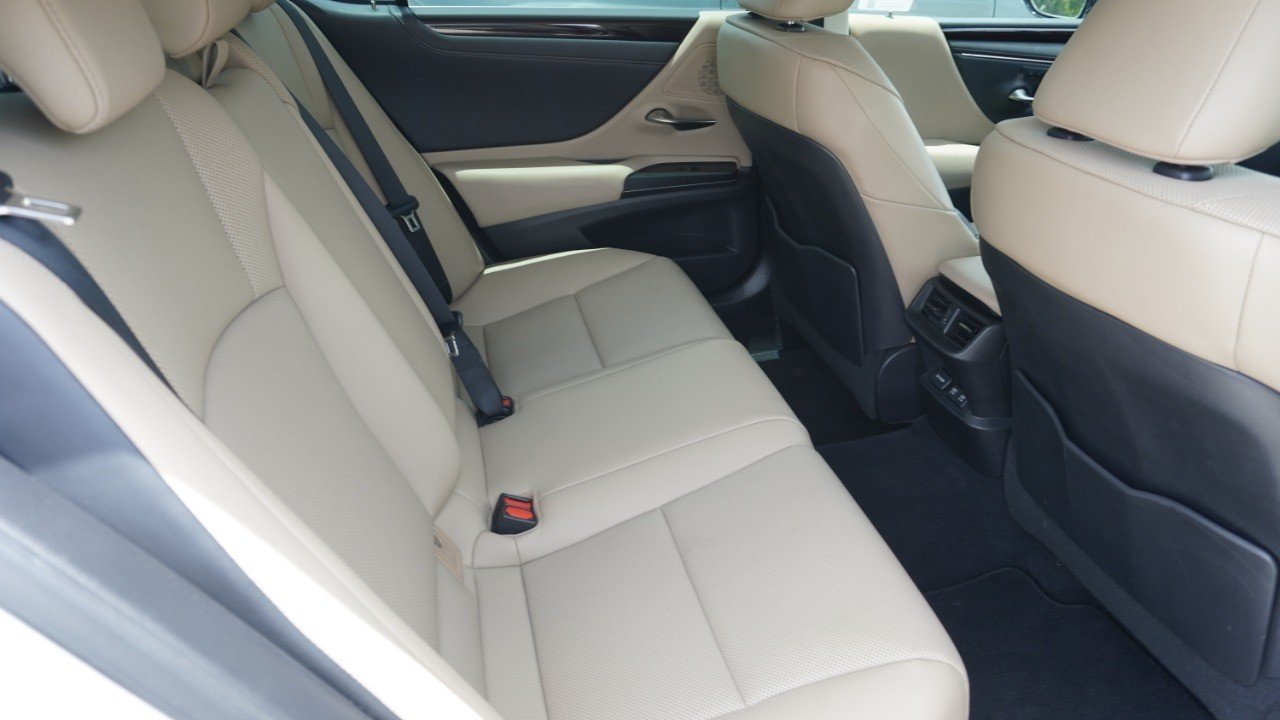 Certified Used 2021 EMINENT WHITE PEARL Lexus ES 350 image 12