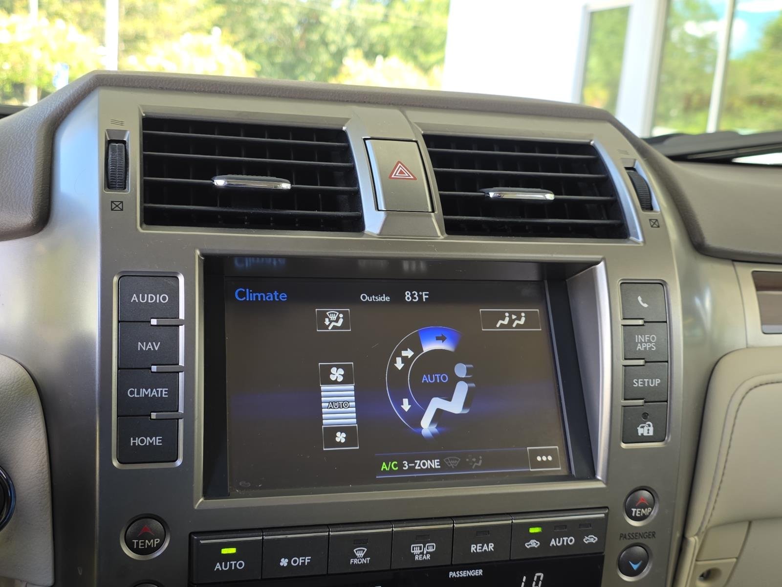 Used 2017 Silver Lexus 460 image 17