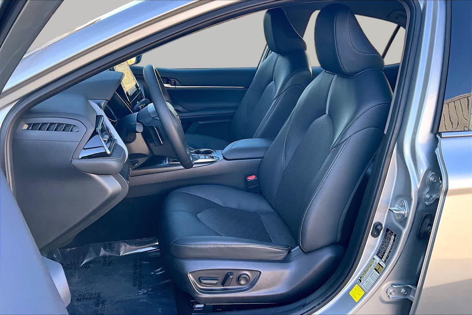 2024 Toyota Camry XSE - Photo 8