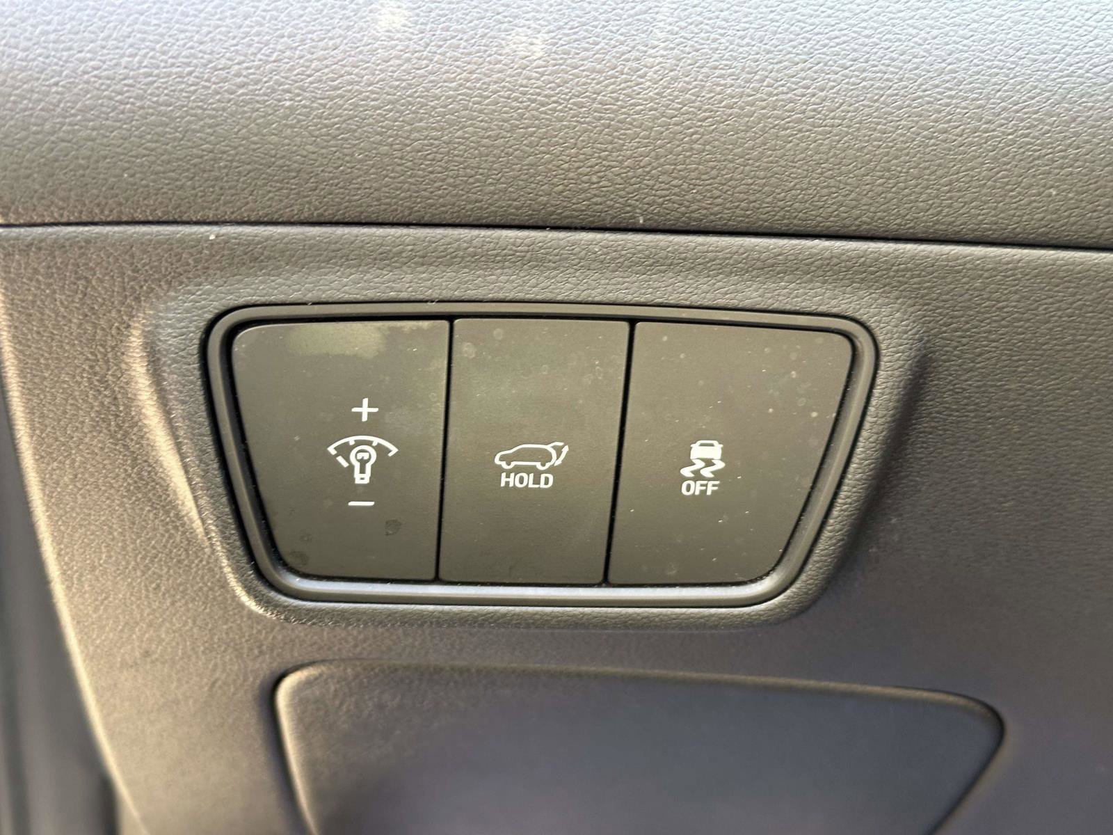 Used 2023 Phantom Black Hyundai SEL image 15