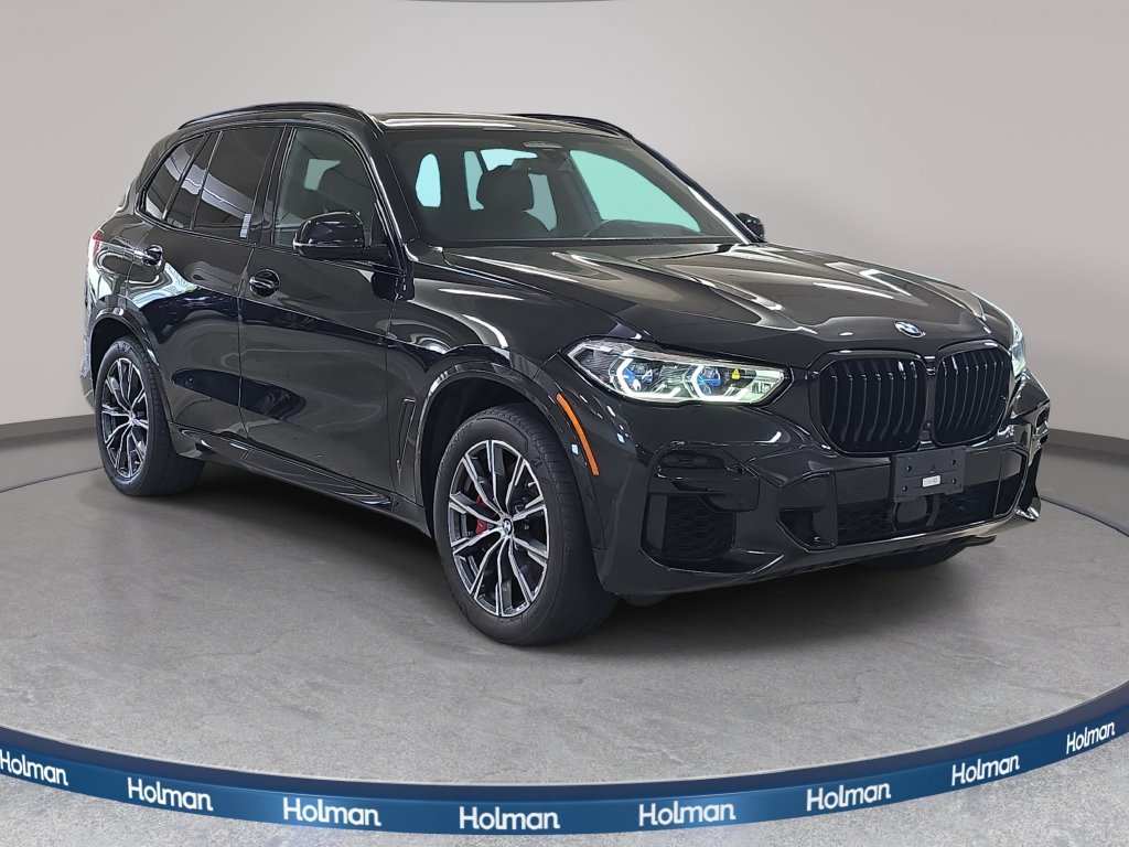 Certified Used 2023 Black Sapphire Metallic BMW M50i image 4