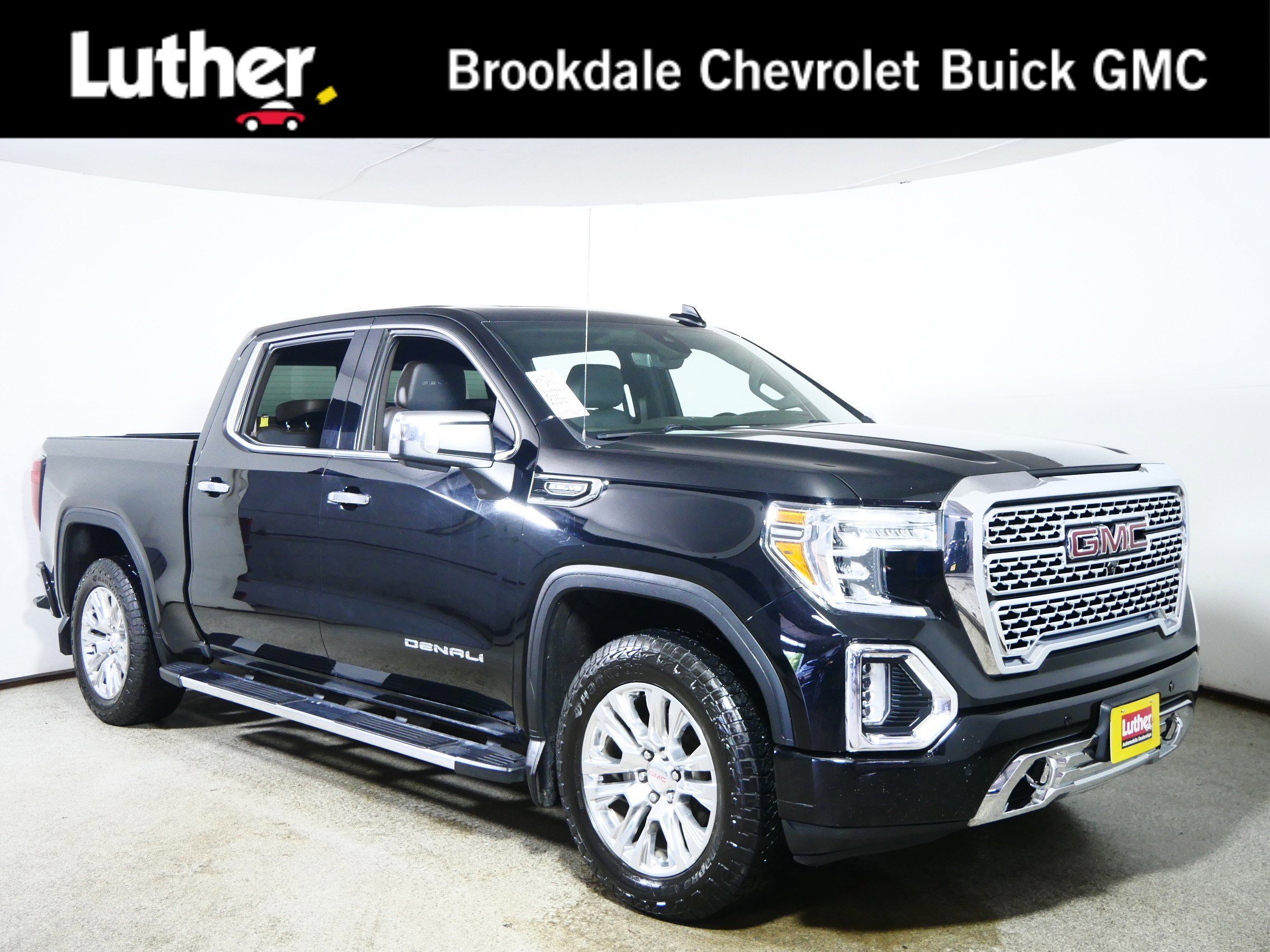 2020 GMC Sierra 4WD Crew Cab Short Box Denali's photo