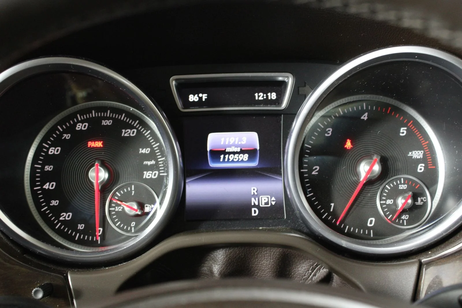 Used 2016 Black Mercedes-Benz GLE 300d image 6