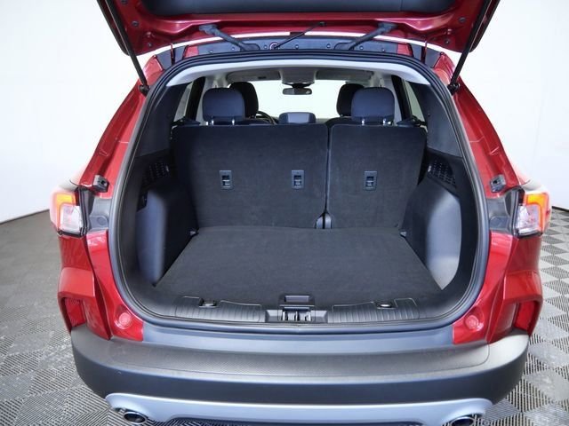 Certified Used 2022 Red Ford SE image 10