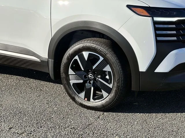 2025 Nissan Kicks SV AWD - Photo 7