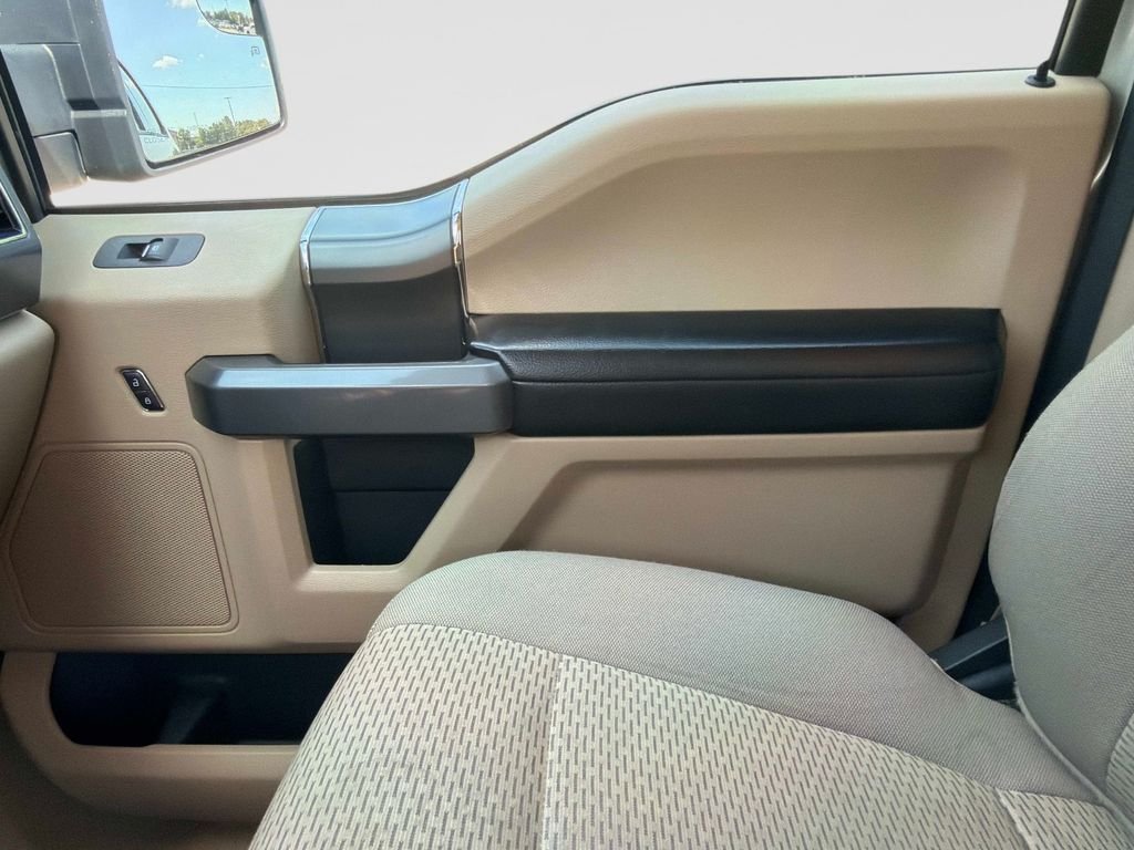 Used 2017 Gold Ford XLT image 23
