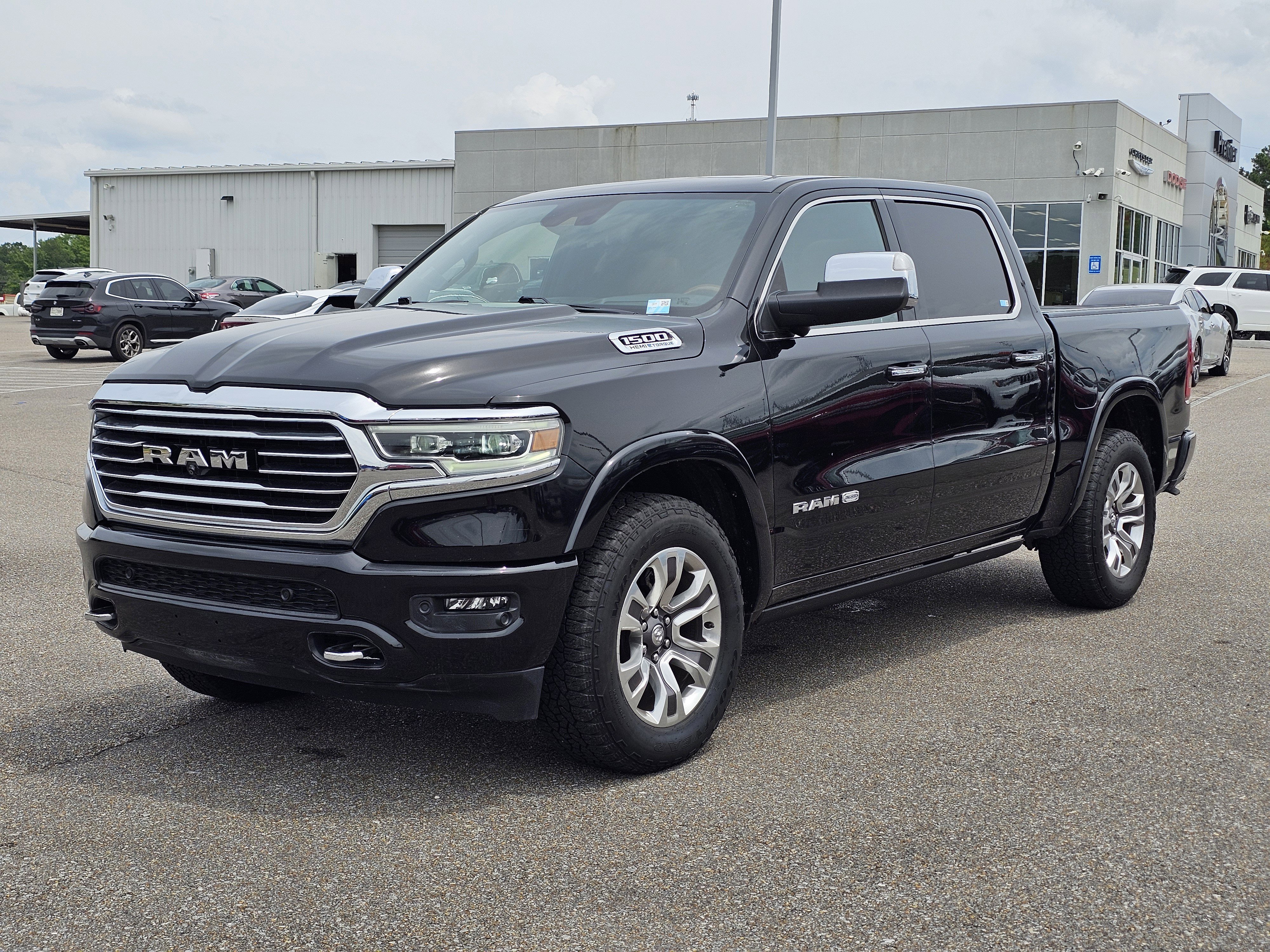 2022 RAM 1500 Longhorn 4x4 Crew Cab 5'7's photo