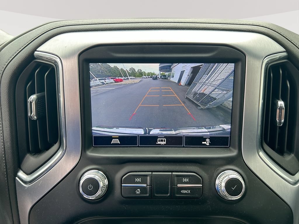 Used 2022 ONYX BLACK GMC SLT image 18