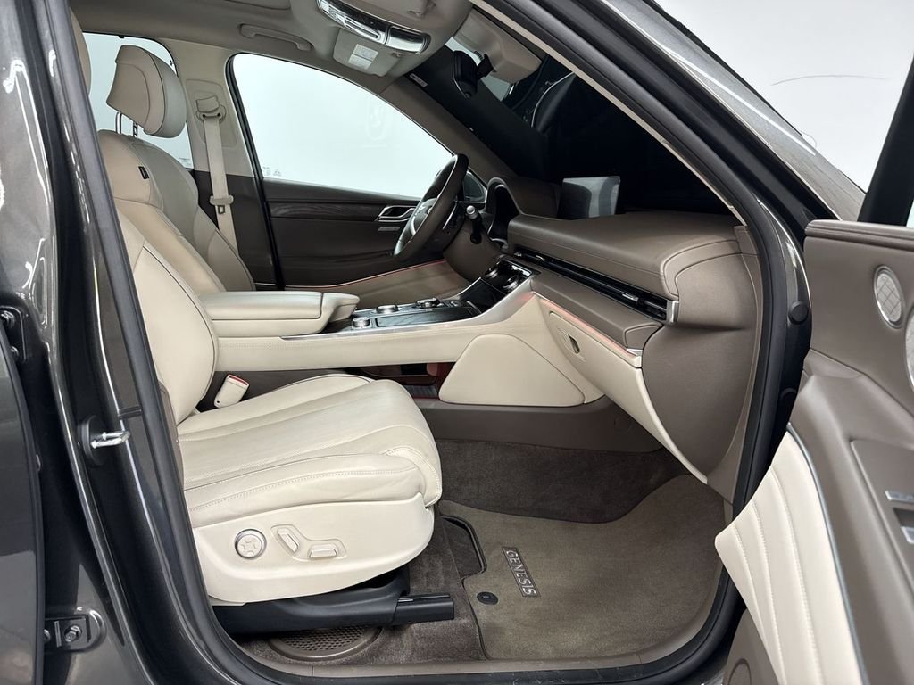 Used 2024 Gray Genesis 3.5T image 18