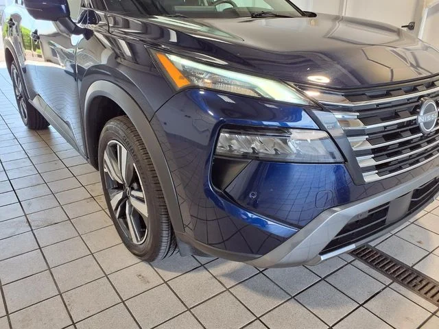 Used 2026 Deep Ocean Blue Nissan SL image 21