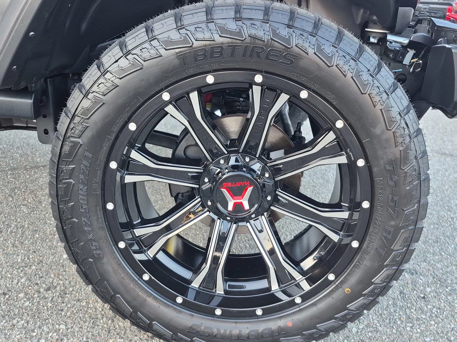 Certified Used 2025 Black Clearcoat Jeep Rubicon image 13