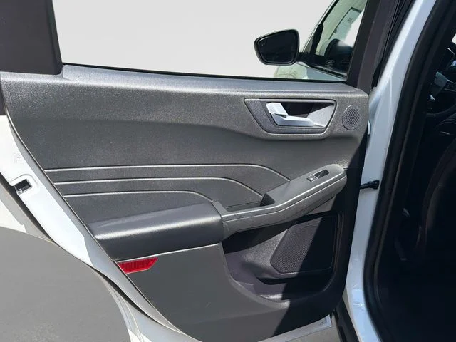 Used 2023 White Ford Platinum image 14