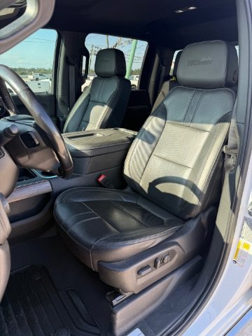 Used 2022 Summit White Chevrolet High Country image 12
