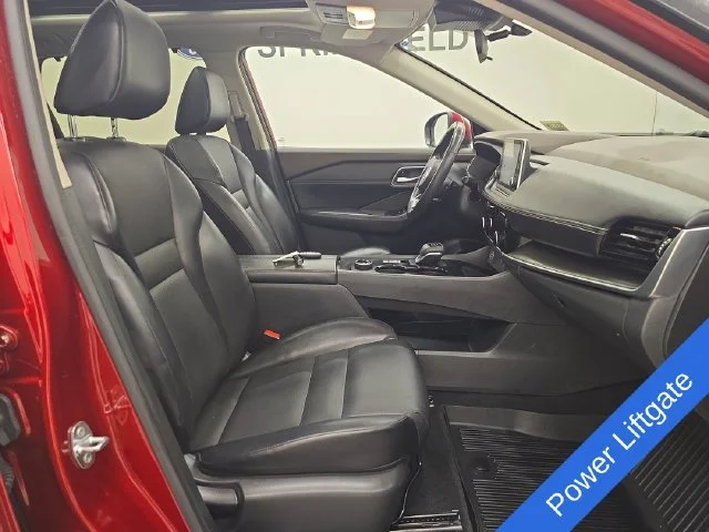 Used 2021 Scarlet Ember Nissan SV image 9