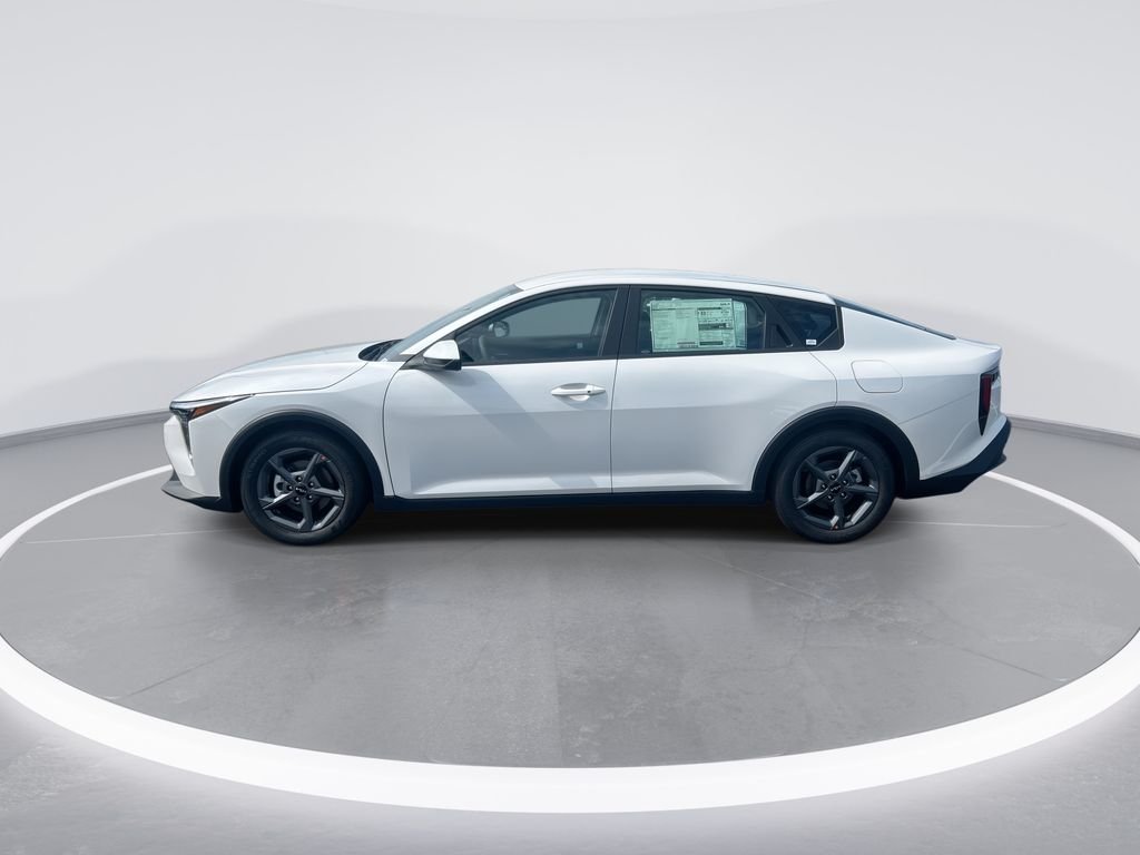 Used 2026 White Kia LXS image 5