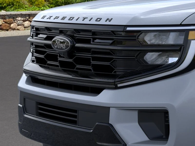 New 2026 Glacier Gray Metallic Tri-Coat Ford Platinum® image 47