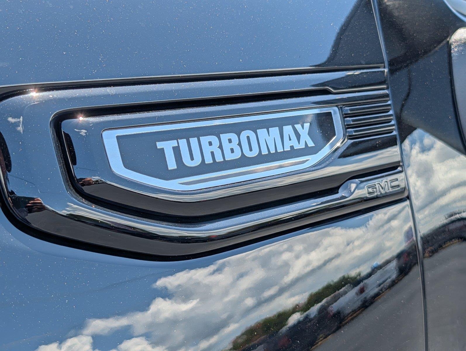 New 2026 Onyx Black GMC Elevation image 40
