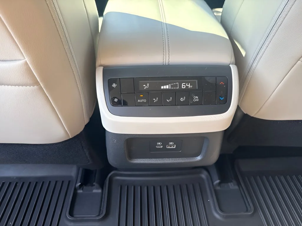 Used 2023 White Nissan SL image 15
