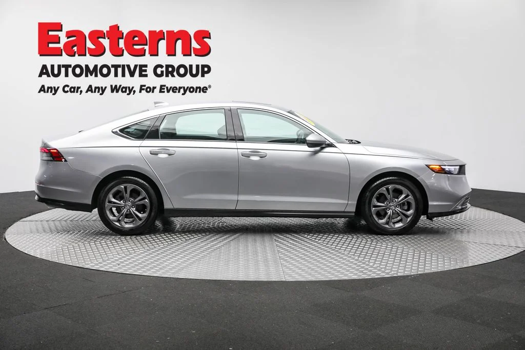 Used 2024 Gray Honda EX image 4