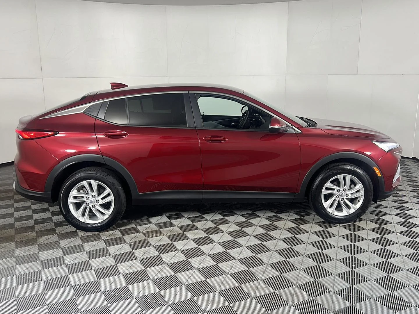 Used 2024 Cinnabar Metallic Buick Preferred image 3