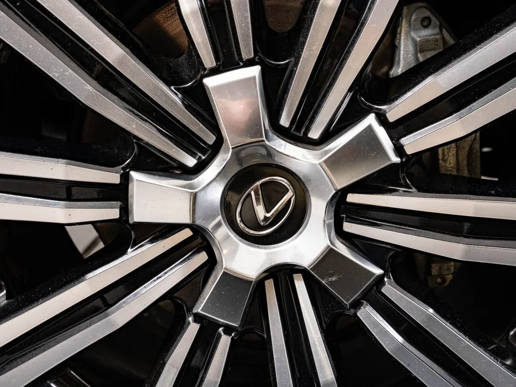 Certified Used 2021 Atomic Silver Lexus 570 image 8