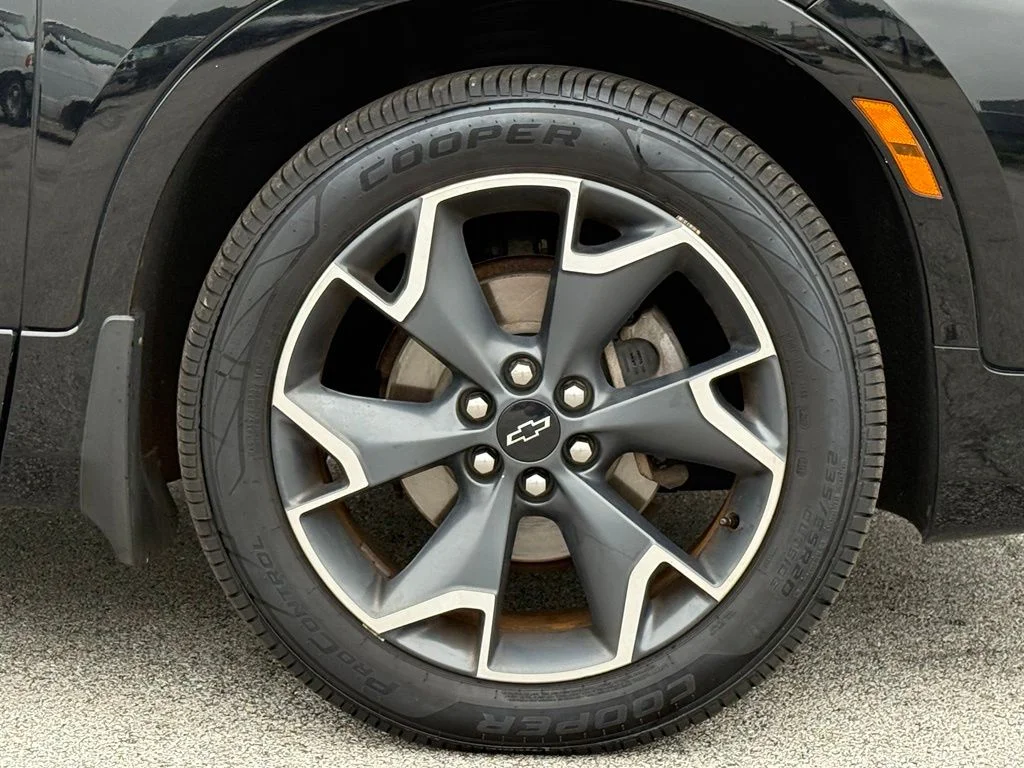 Used 2020  Chevrolet RS image 12