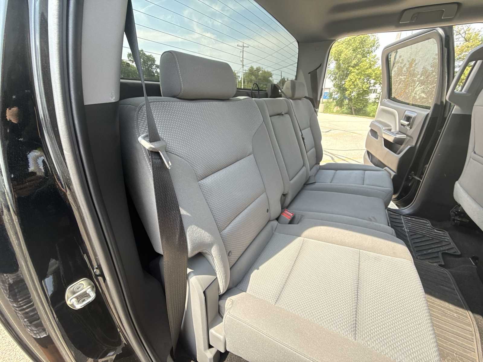 Used 2018 BLACK Chevrolet LT image 24
