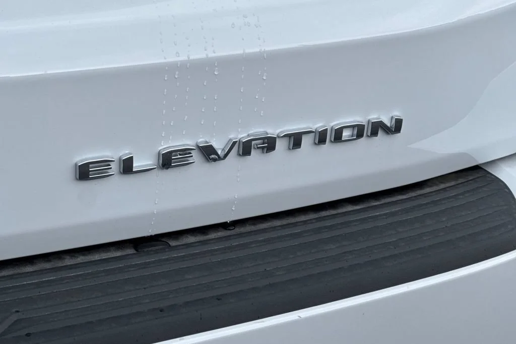 New 2026 Summit White GMC Elevation image 24