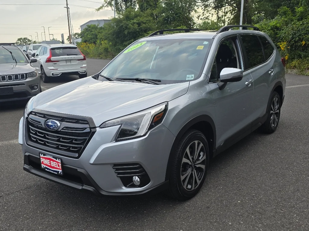 Used 2023 Ice Silver Metallic Subaru Limited image 1