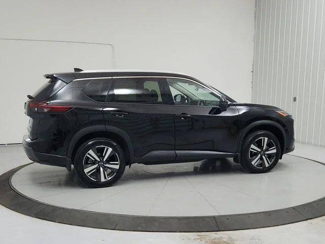 Used 2025 Black Nissan SL image 7