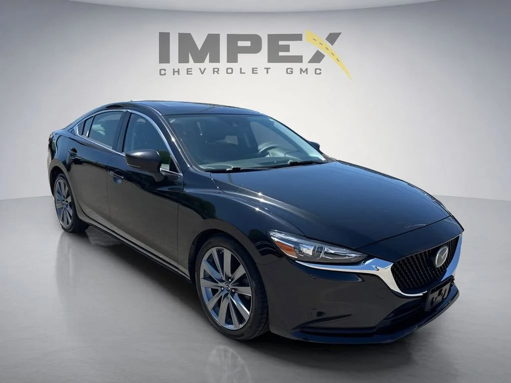 Used 2018  Mazda Grand Touring image 7