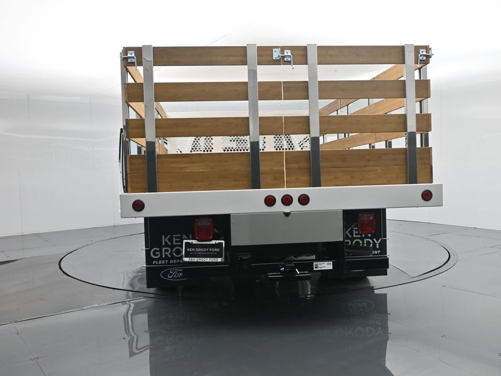 New 2026 Oxford White Ford XL image 25