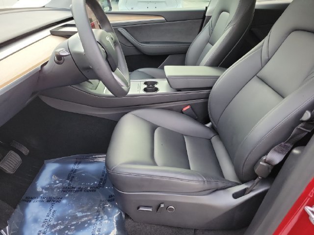 Used 2024  Tesla Long Range image 17