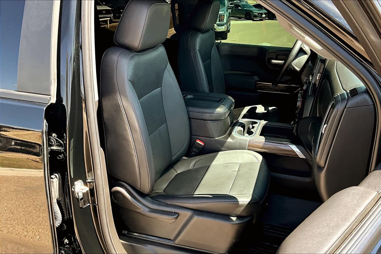 Used 2022 Black Chevrolet RST image 8