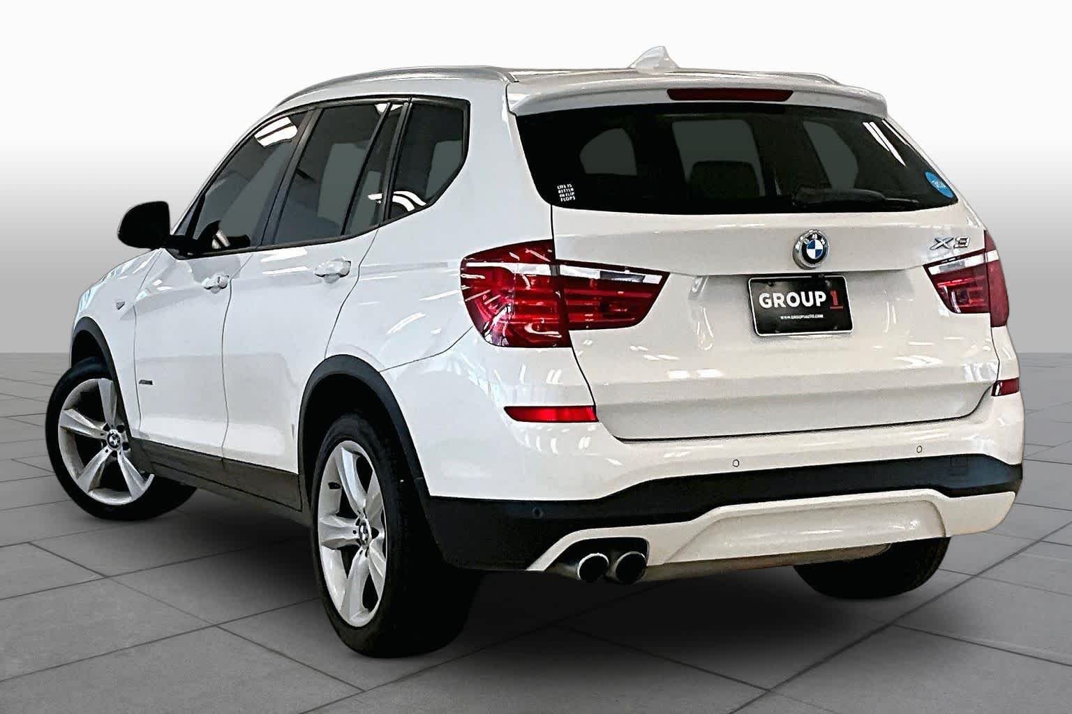 Used 2017 Alpine White BMW xDrive28i image 10