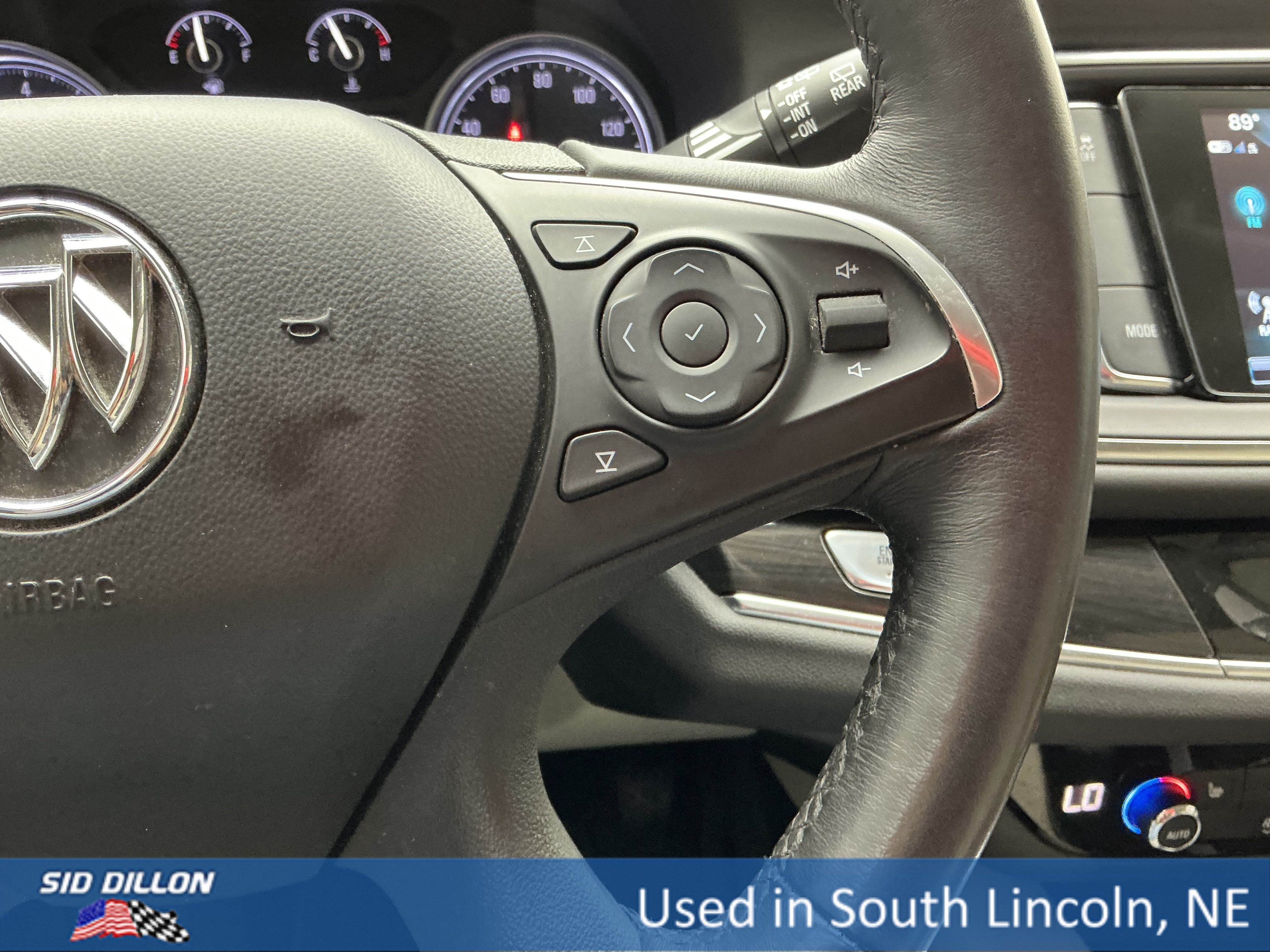 Used 2019 Red Quartz Tintcoat Buick Essence image 10