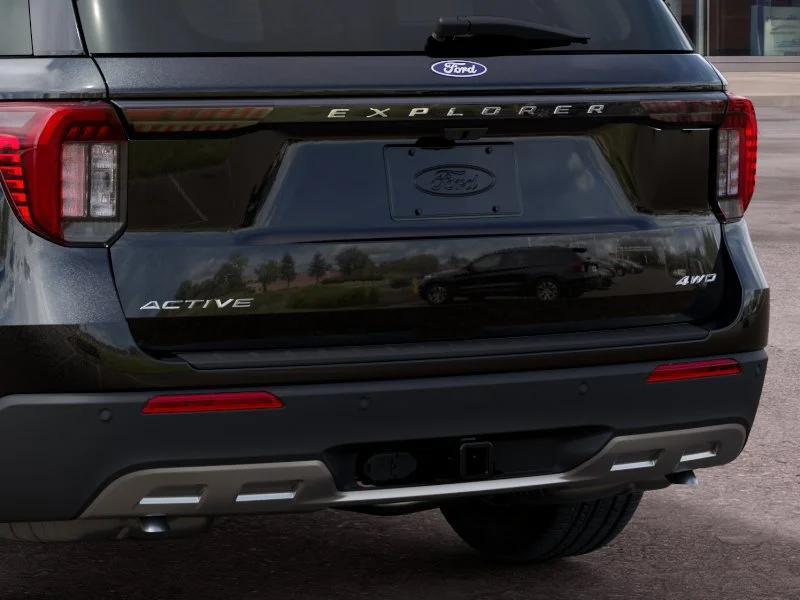 New 2027 Agate Black Metallic Ford Active image 24