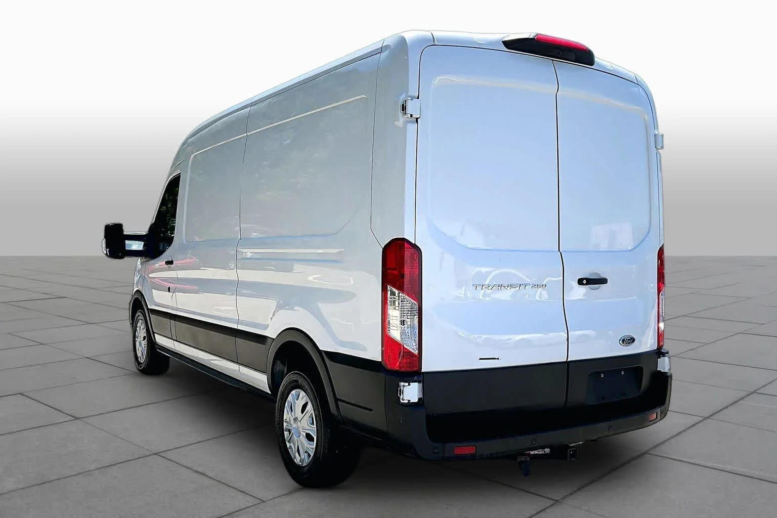 Used 2021 Oxford White Ford  image 12