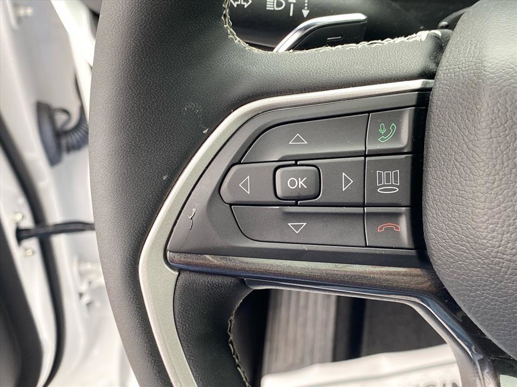 Used 2023 Bright White Clearcoat Jeep Altitude image 17